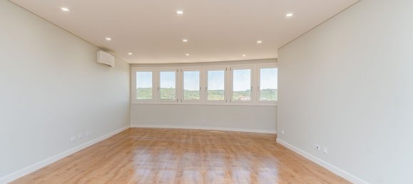 4 Schlafzimmer Doppelhaus in Loures, Portugal, Nr. 127306 48