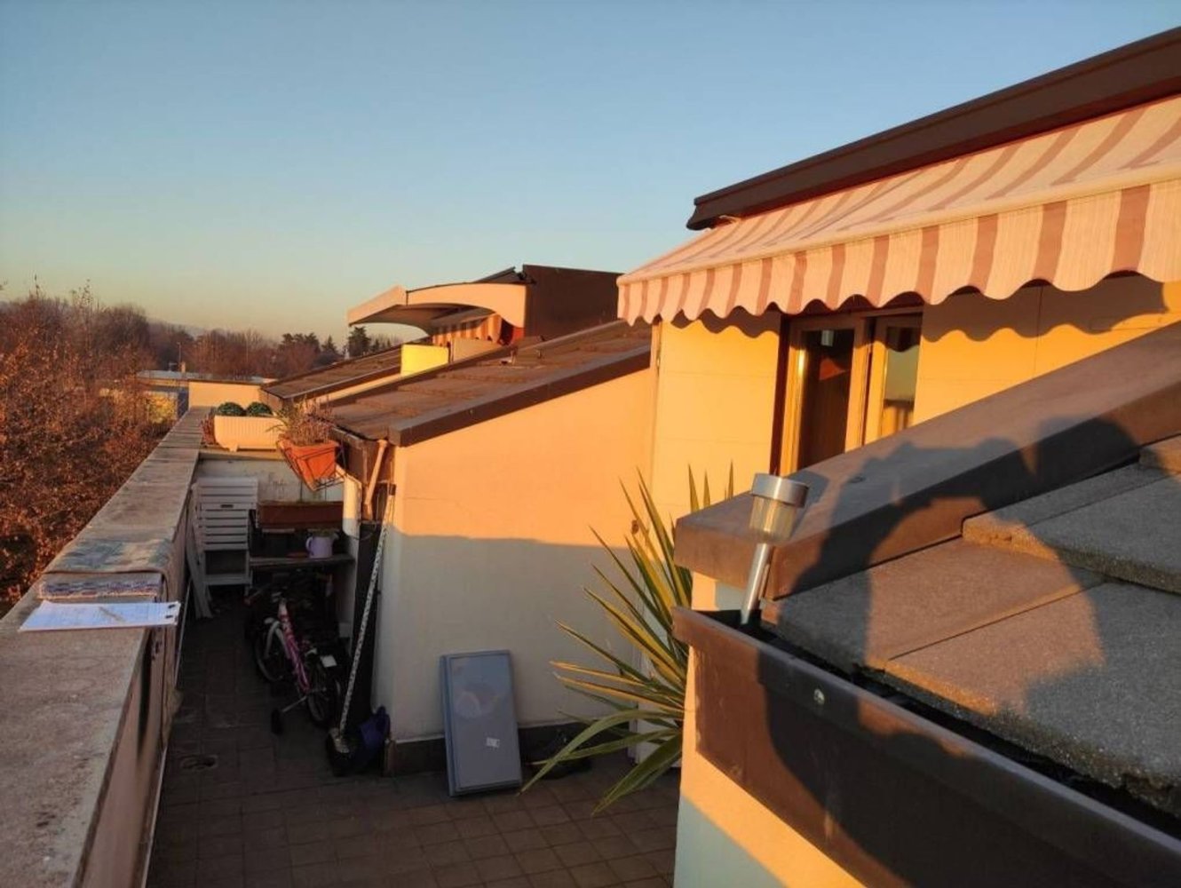 3-salle Appartement à Giussano, Italy No. 182390