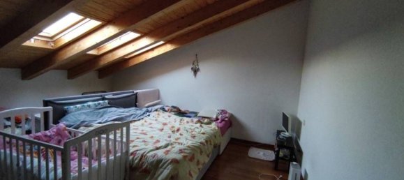 3-salle Appartement à Giussano, Italy No. 182390 5