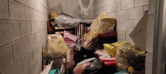 3-salle Appartement à Giussano, Italy No. 182390 8