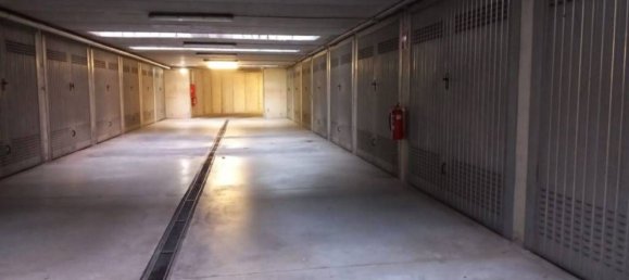 3-salle Appartement à Giussano, Italy No. 182390 6