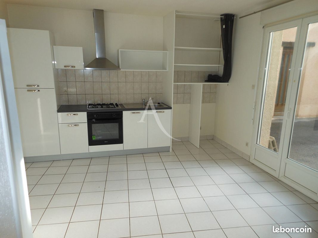 3 Schlafzimmer Haus in Bourg-en-Bresse, France, Nr. 261751