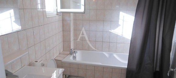 3 Schlafzimmer Haus in Bourg-en-Bresse, France, Nr. 261751 3