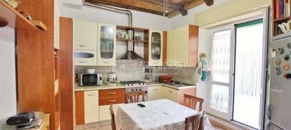 2 bedrooms Apartment in Ancona, Italy No. 196715 2