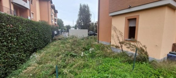  عقار تجاري في Abbiategrasso, Italy 142متر مربع رقم 379201 20