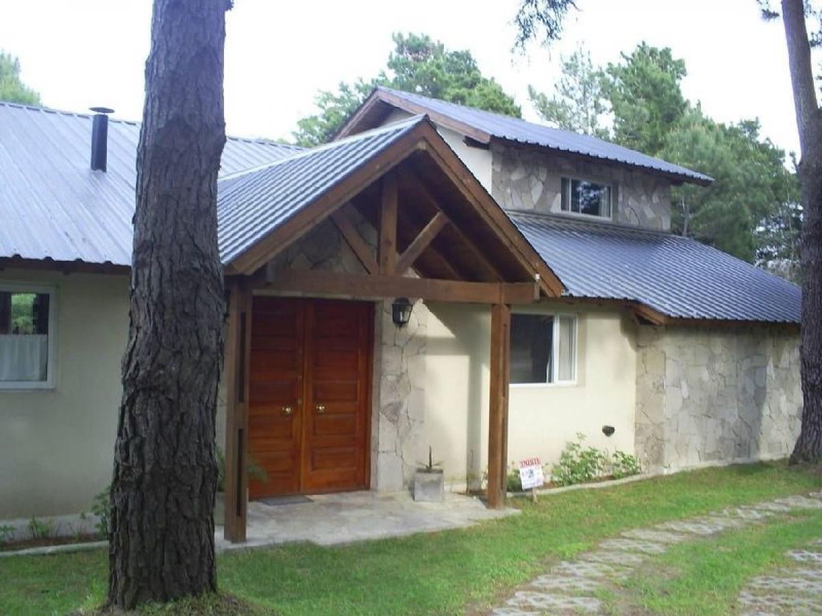 Дом с 3 спальнями в Мар-дель-Плата, Аргентина № 84322