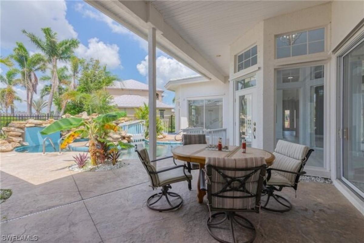 4 bedrooms House in Cape Coral, USA No. 422639