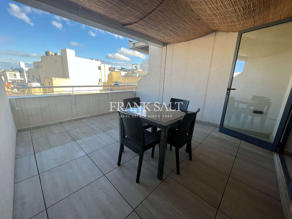 Квартира с 1 спальней в Сент-Джулианс, Мальта № 7302