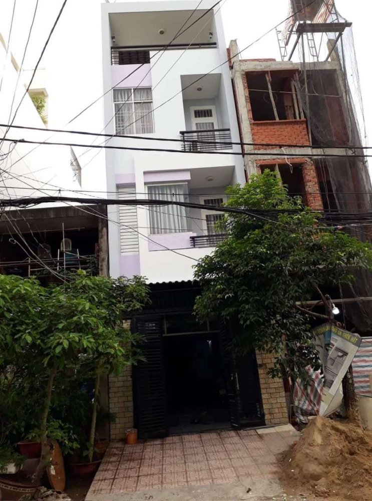 80m² Townhouse in District 7, Vietnam No. 9782