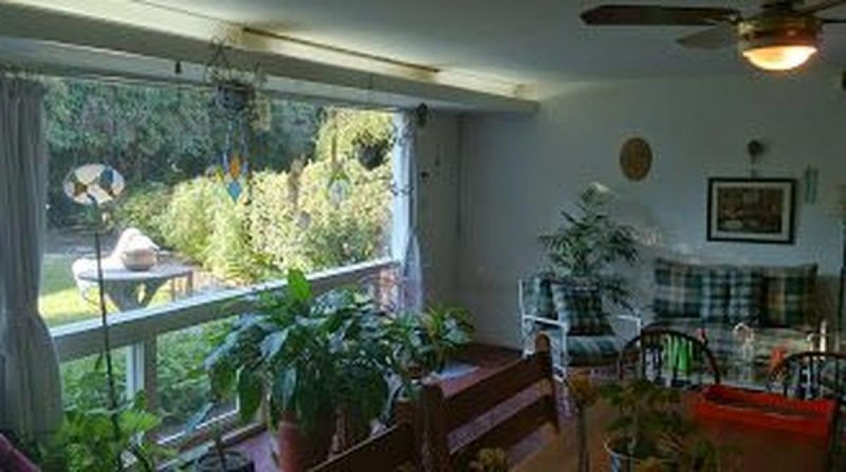 6 bedrooms House in Almirante Brown, Argentina No. 81245