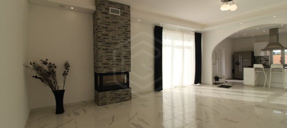 4 bedrooms House in Portimao, Portugal No. 186934 9