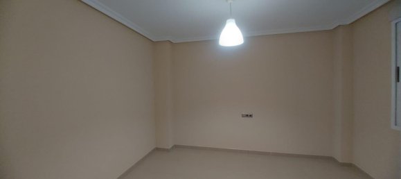 3 dormitorios propiedad comercial en venta en Orihuela, Alicante, Comunidad Valenciana, Spain № 366194 3