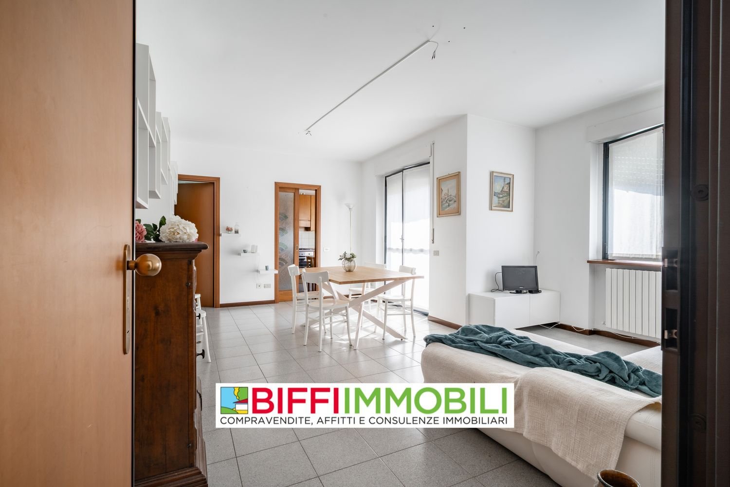 Apartamento de 3 dormitorios en Lecco, Italy No. 385469