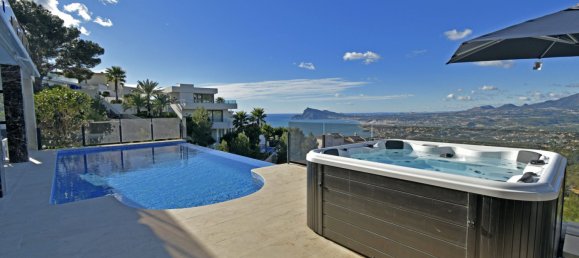 4 bedrooms Villa in Altea, Spain No. 3737 5