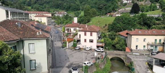 3غرفة شقة في Lecco, Italy رقم 312046 5