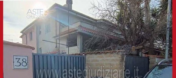 5 bedrooms Apartment in Rome, Italy No. 330838 44