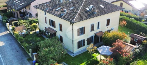 1 bedroom Apartment in Parma, Italy No. 25311 9