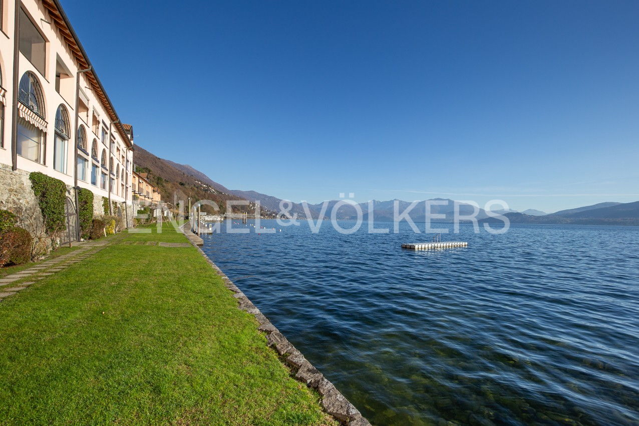 2 bedrooms Apartment in Ghiffa, Italy No. 131954