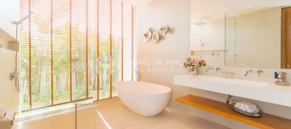 4 bedrooms House for sale in Phuket, Southern Thailand, Thailand № 60995 11