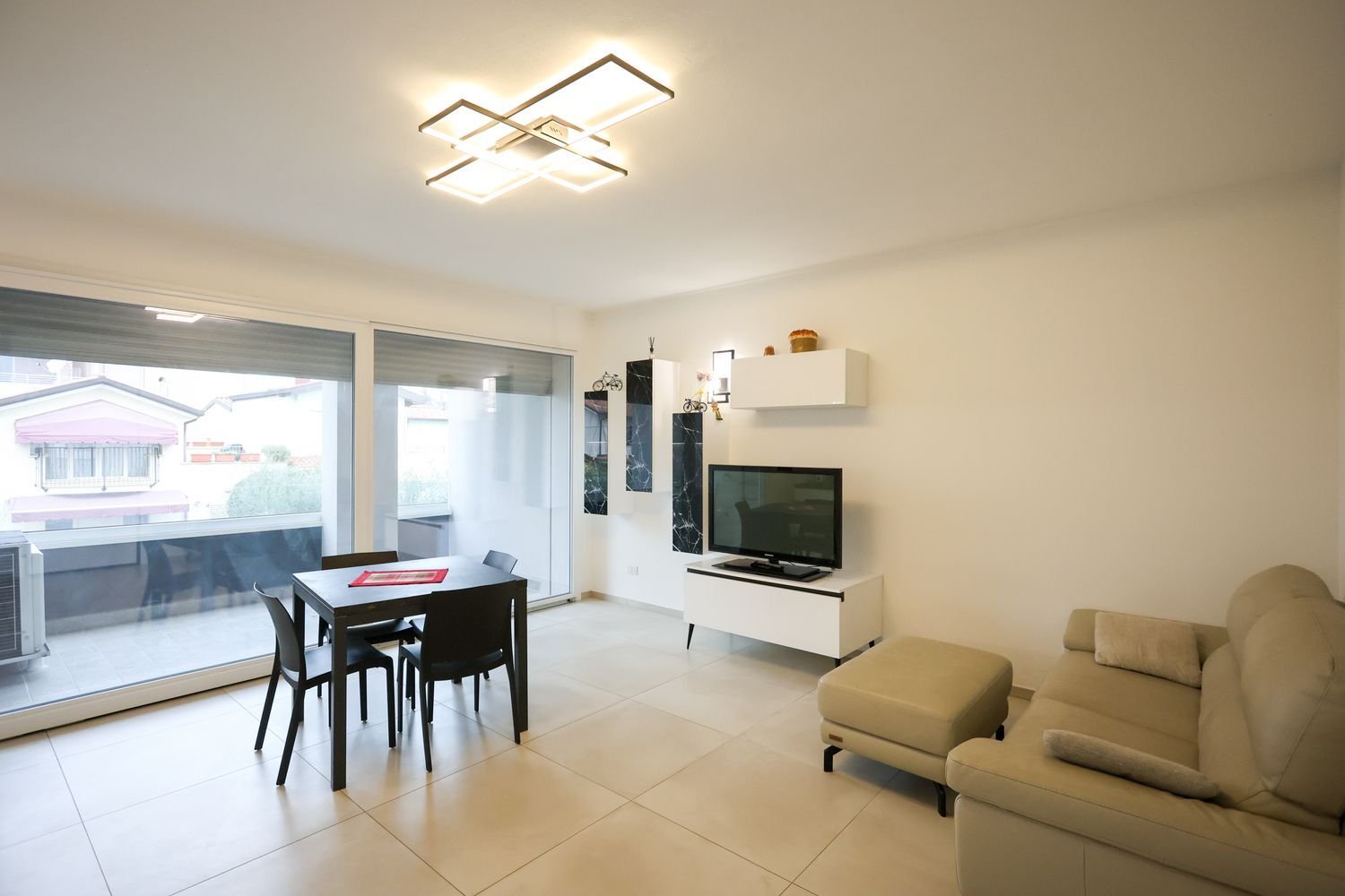 3 rooms Apartment in Rimini, Italy No. 189575