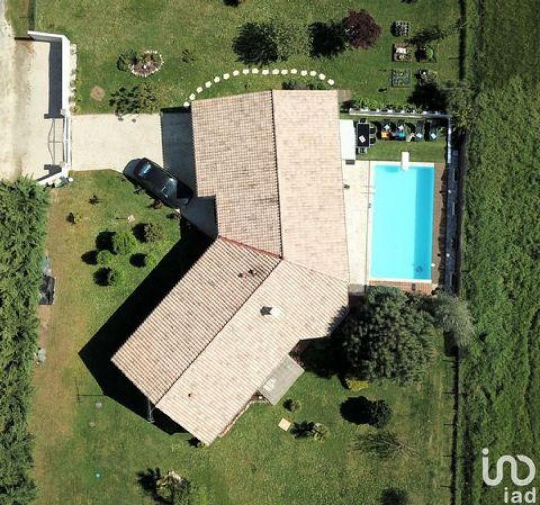 4 chambres Maison à Clion, France No. 29305