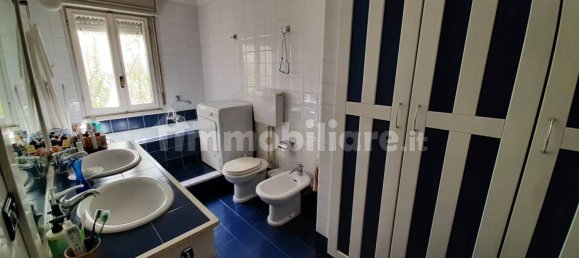 5 bedrooms Villa in Cadelbosco di Sopra, Italy No. 167002 5