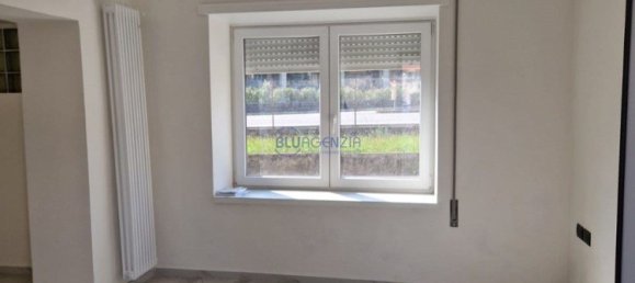 3 bedrooms House in Carrè, Italy No. 359765 7