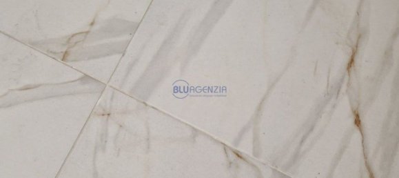 3 bedrooms House in Carrè, Italy No. 359765 13