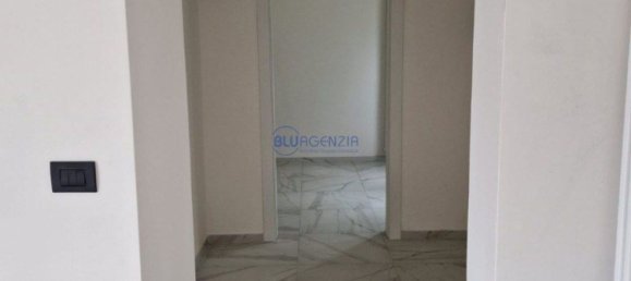 3 bedrooms House in Carrè, Italy No. 359765 3