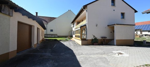 Таунхаус с 5 комнатами в Neustadt an der Waldnaab, Германия № 282141 2