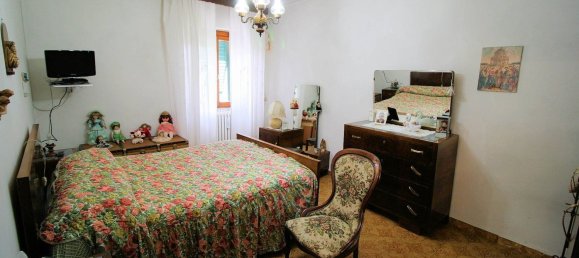 15-Zimmer Haus in Terranuova Bracciolini, Italy, Nr. 118055 7