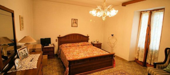 15-Zimmer Haus in Terranuova Bracciolini, Italy, Nr. 118055 6