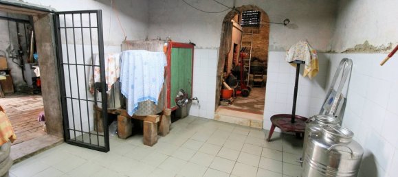 15-Zimmer Haus in Terranuova Bracciolini, Italy, Nr. 118055 11