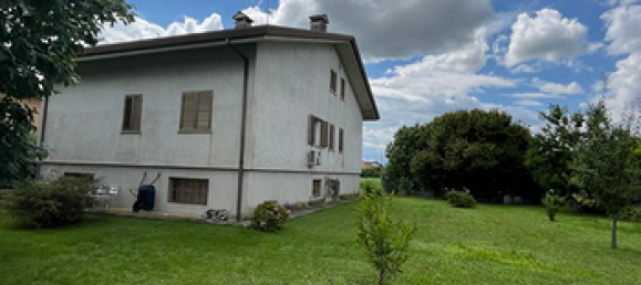 Вилла с 6 комнатами в Порденоне, Италия № 296175 3