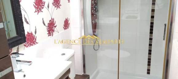 3 bedrooms House in Montreuil, France No. 53121 18