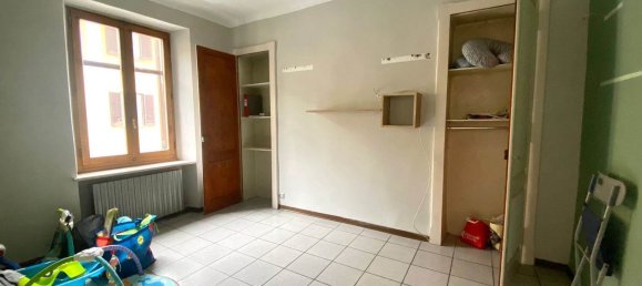 4 Schlafzimmer Wohnung in Tollegno, Italy, Nr. 332861 8