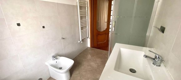 4 Schlafzimmer Wohnung in Tollegno, Italy, Nr. 332861 13