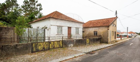 5 bedrooms House in Marinha Grande, Portugal No. 25982 7