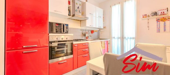 Квартира с 3 спальнями в Новара, Италия № 328288 4