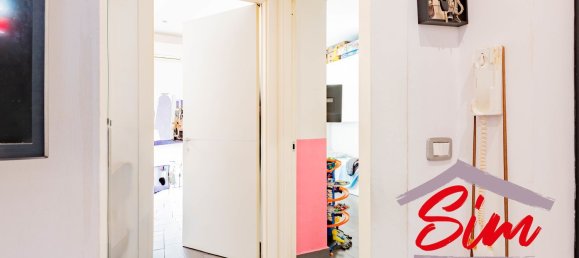 Квартира с 3 спальнями в Новара, Италия № 328288 9