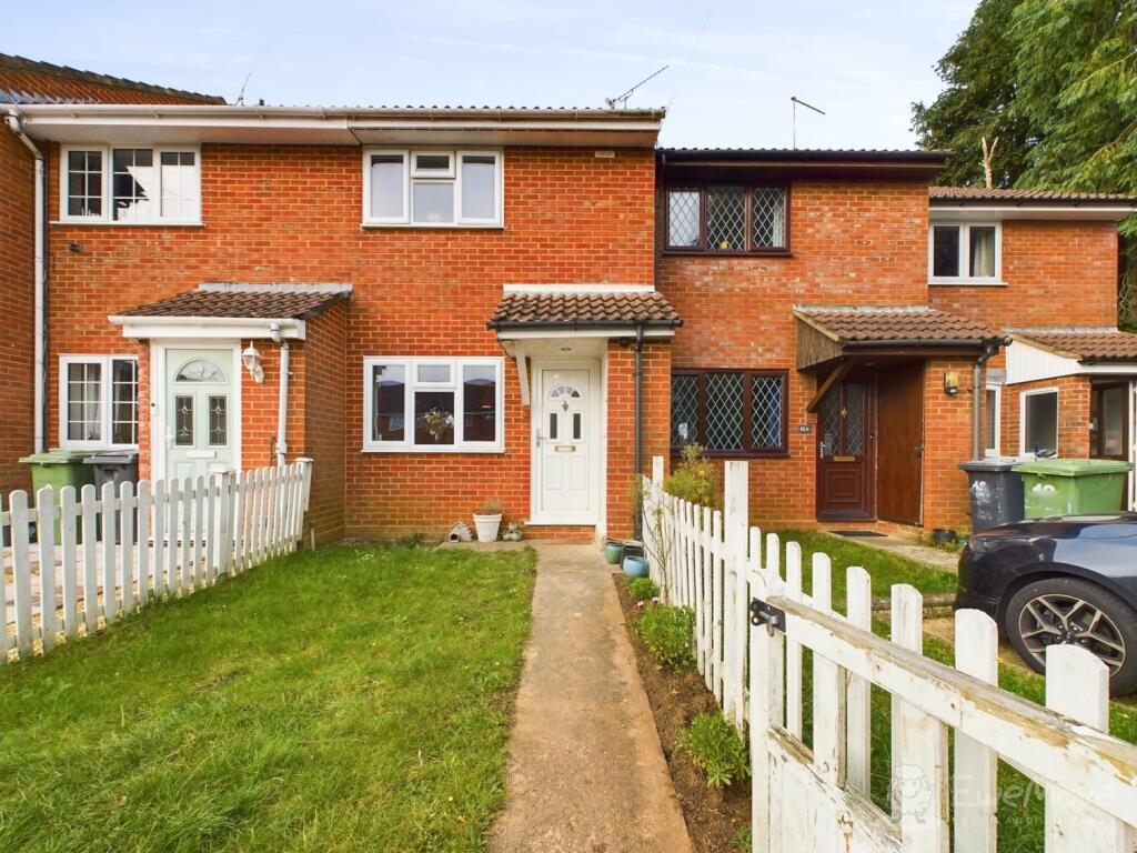 2 Schlafzimmer Haus in Bordon, United Kingdom, Nr. 13855