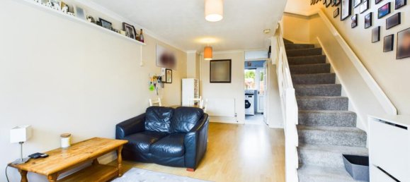 2 Schlafzimmer Haus in Bordon, United Kingdom, Nr. 13855 11