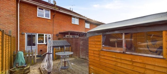 2 Schlafzimmer Haus in Bordon, United Kingdom, Nr. 13855 8