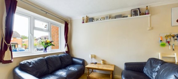 2 Schlafzimmer Haus in Bordon, United Kingdom, Nr. 13855 12