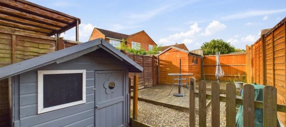 2 Schlafzimmer Haus in Bordon, United Kingdom, Nr. 13855 9