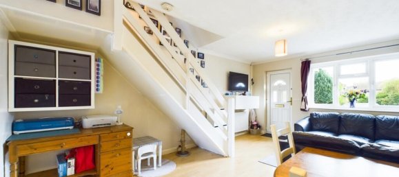 2 Schlafzimmer Haus in Bordon, United Kingdom, Nr. 13855 13