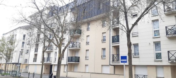 Apartamento de 3 dormitorios en Orleans, France No. 90645 6
