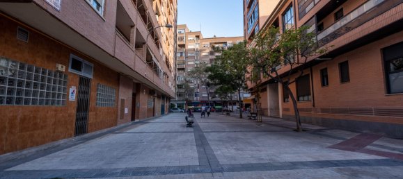 2 bedrooms Apartment in Zaragoza, Spain No. 63215 22