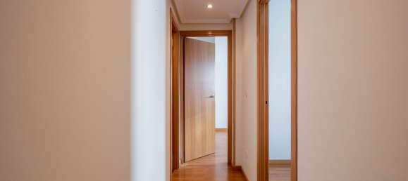 2 bedrooms Apartment in Zaragoza, Spain No. 63215 12