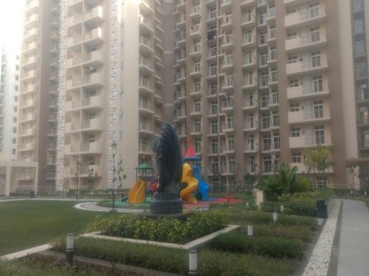 2 bedrooms House in Noida, India No. 67749